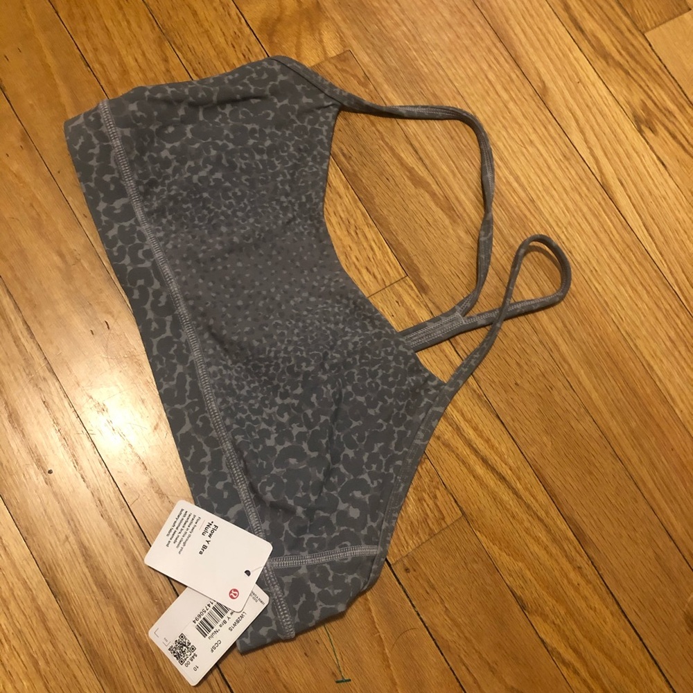 NEW WITH TAGS lululemon cheetah bra size 10